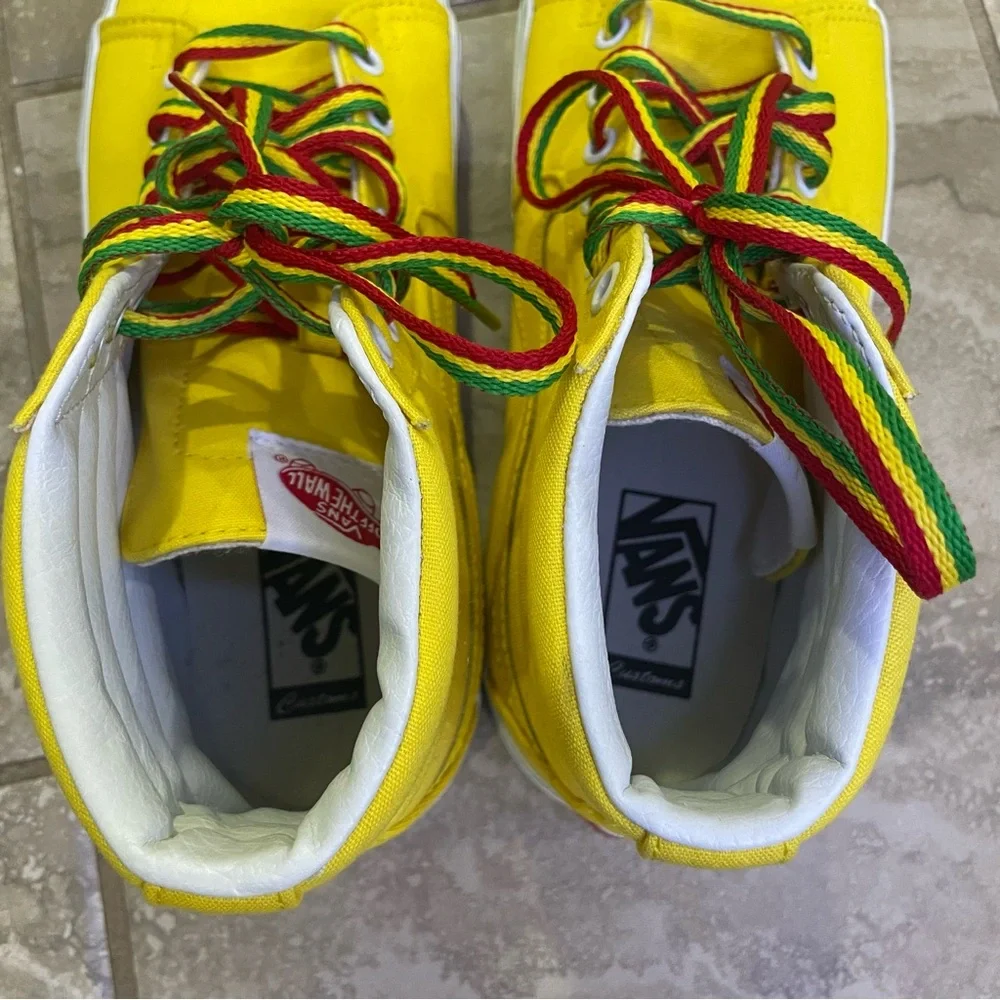 Vans excellent like